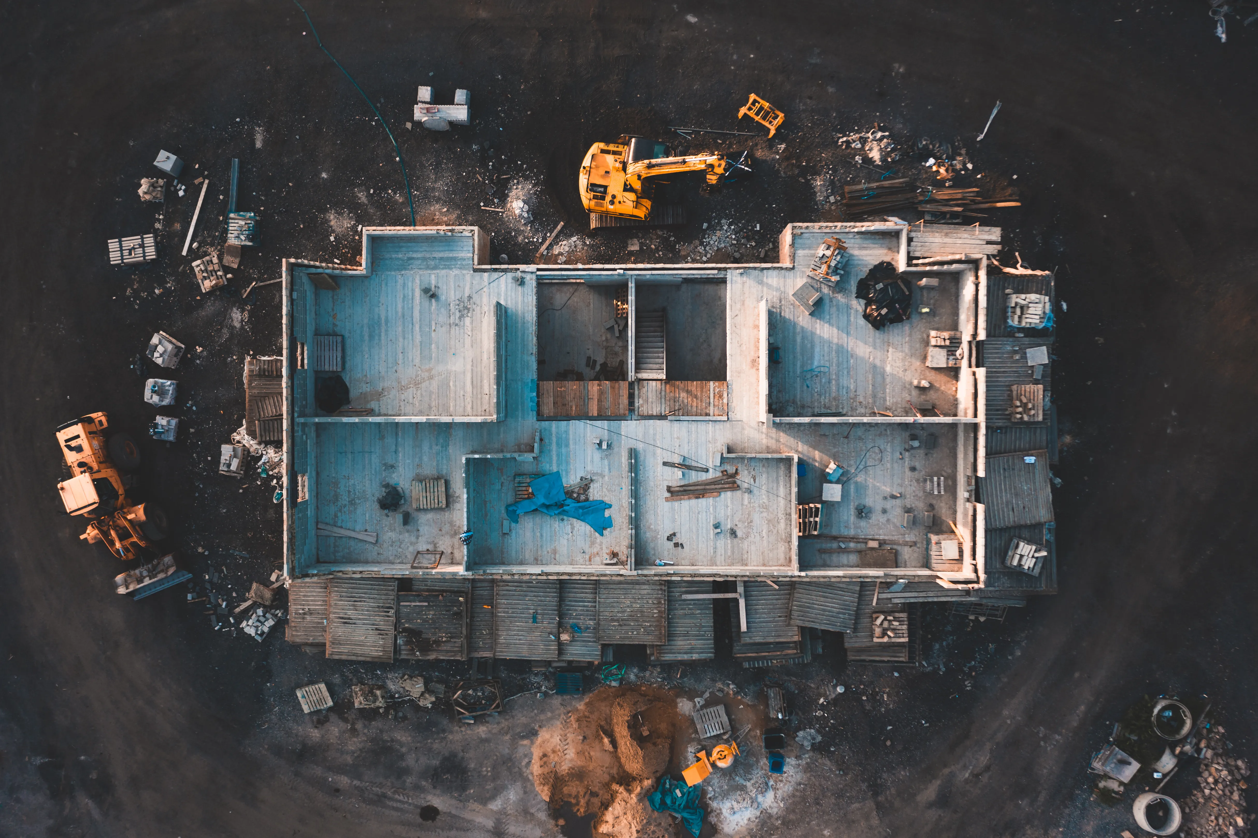 Șantier de construcții văzut de sus
